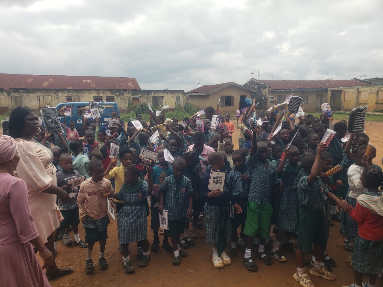 Community MODEL PRY SCHOOL ,ILAJE